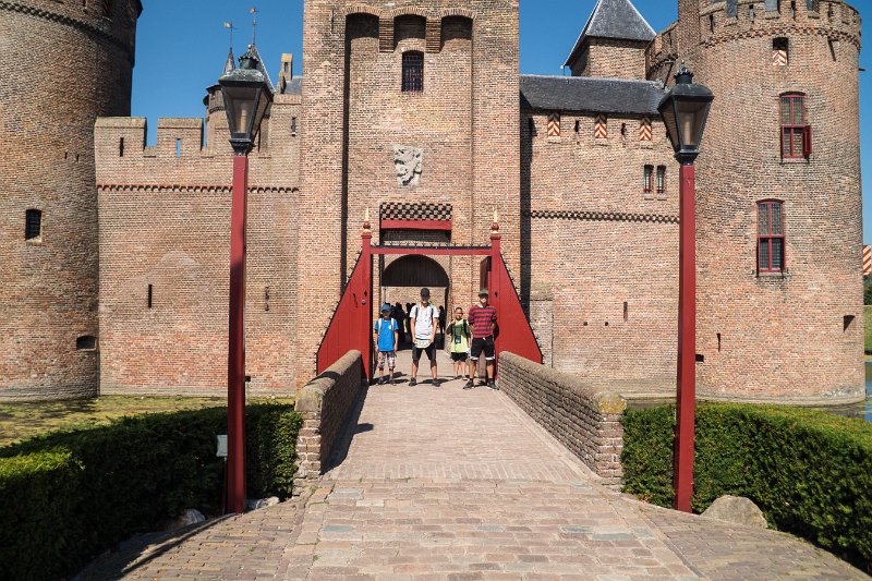 D082SC00016.jpg