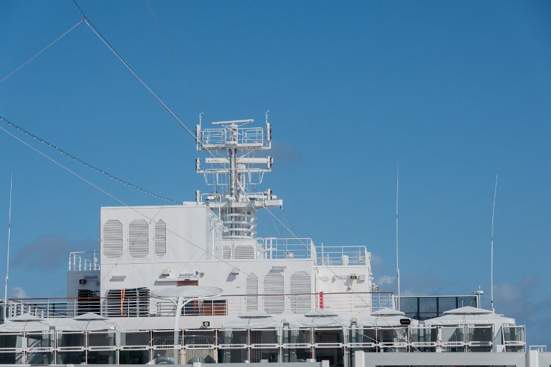 HEL02446.jpg
