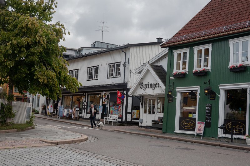 HEL02719.jpg