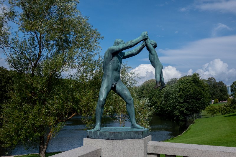 HEL02877.jpg