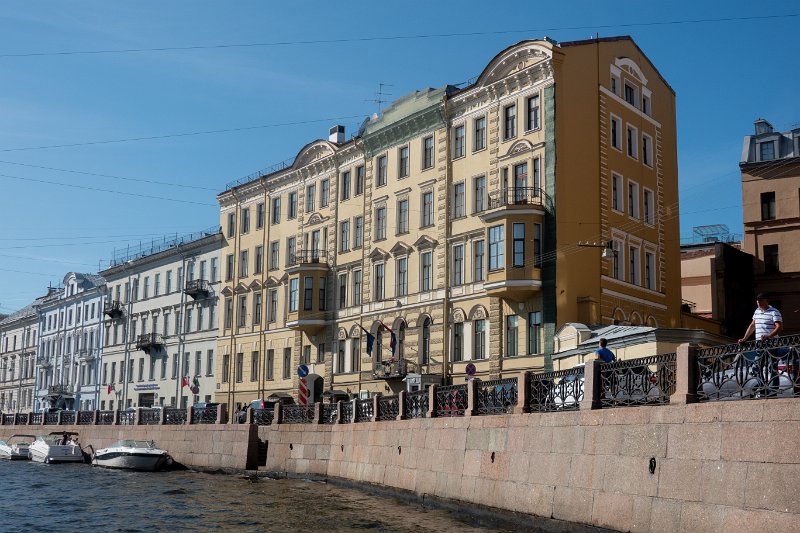 HEL03241.jpg