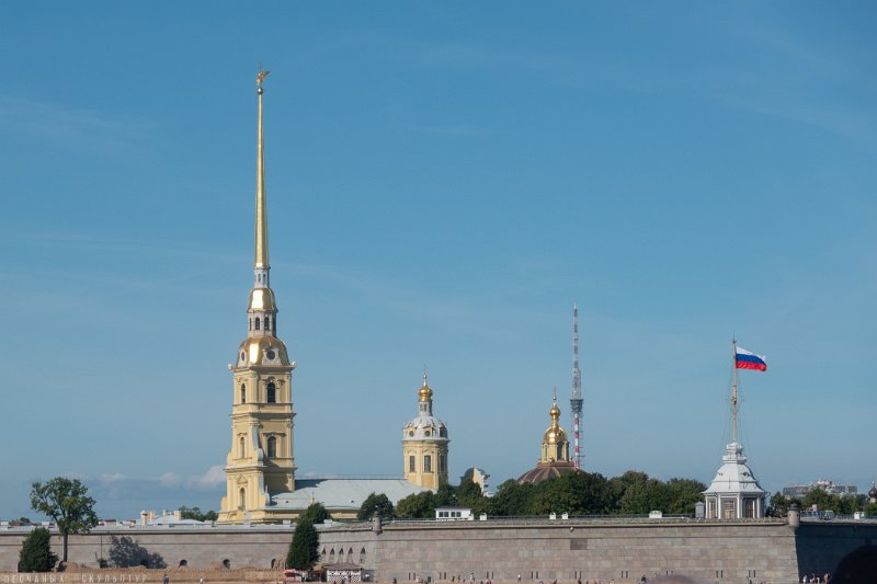 HEL03253.jpg