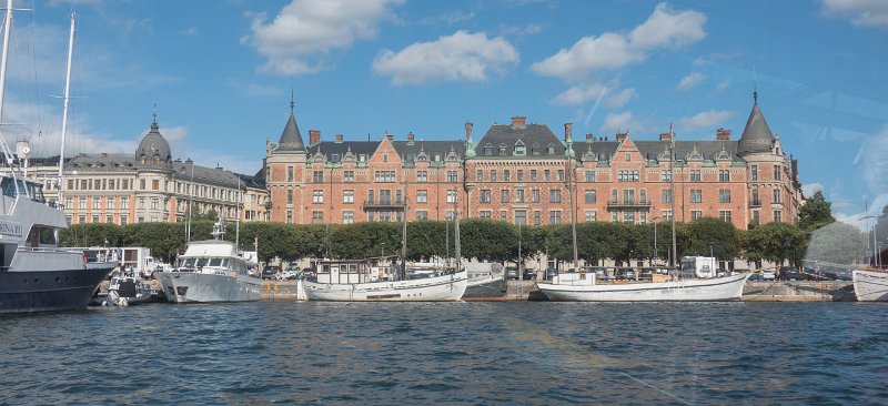 HEL03720.jpg