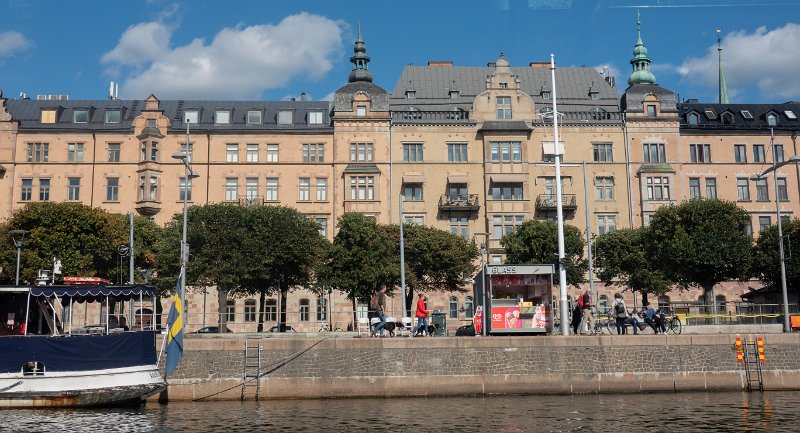 HEL03725.jpg
