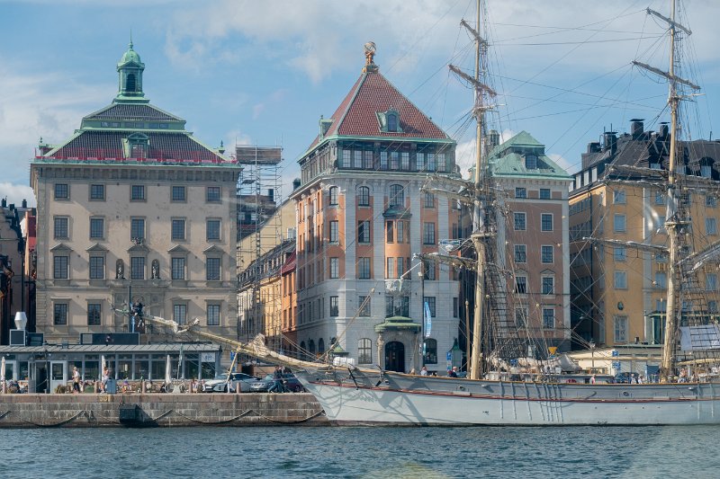 HEL03743.jpg