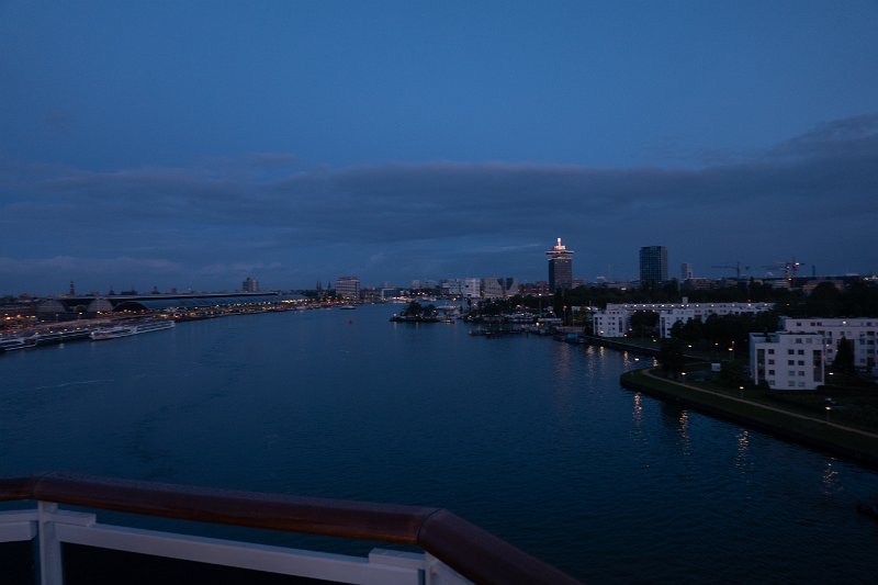 HEL04061.jpg